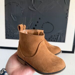 Stylish Tan toddler Boots